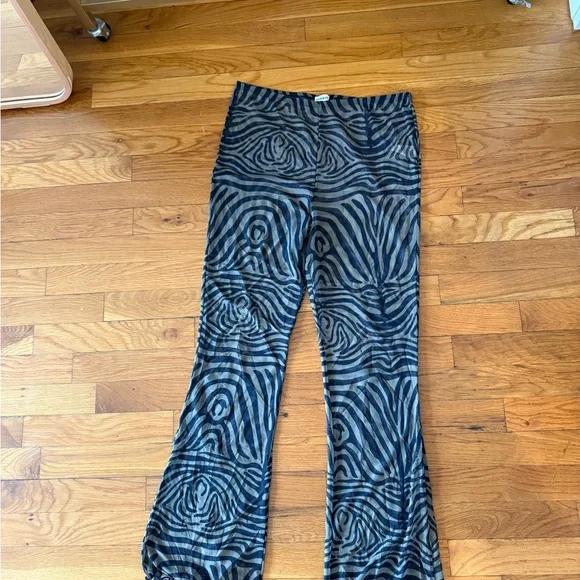 Inamorata two piece matching set - Picture 2 of 4